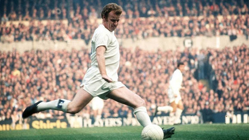 Billy Bremner cũng có đóng góp lớn cho đội bóng này trong lịch sử Billy Bremner cũng có đóng góp lớn cho đội bóng này trong lịch sử