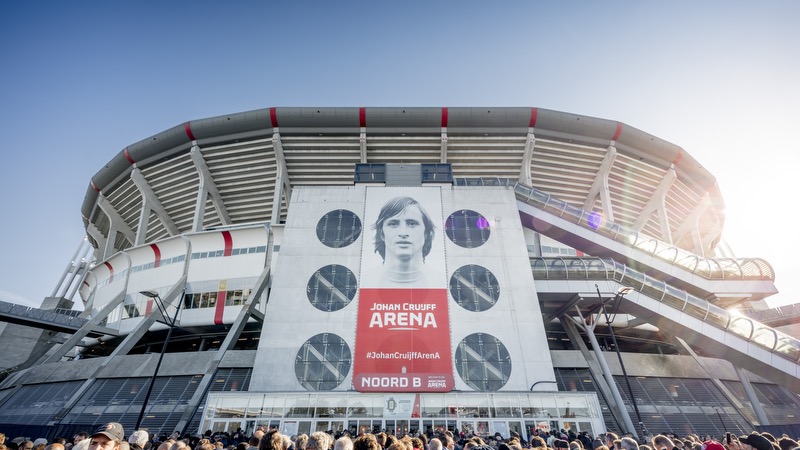 Sân vận động Johan Cruyff Arena - Sân bóng mang tên vị thánh bóng đá 1 Sân vận động Johan Cruyff Arena - Sân bóng mang tên vị thánh bóng đá