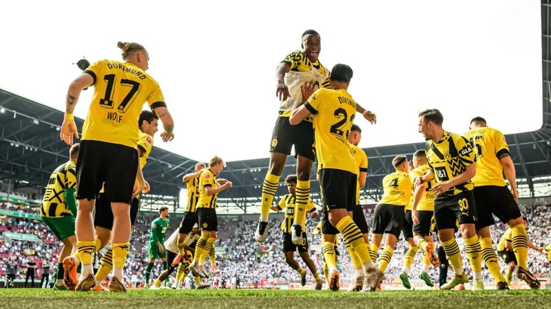 Câu lạc bộ Borussia Dortmund - Câu lạc bộ vĩ đại thứ 2 nước Đức