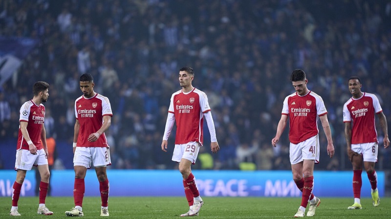 Câu lạc bộ Arsenal đã 2 lần thất bại cay đắng trong 2 mùa giải liên tiếp