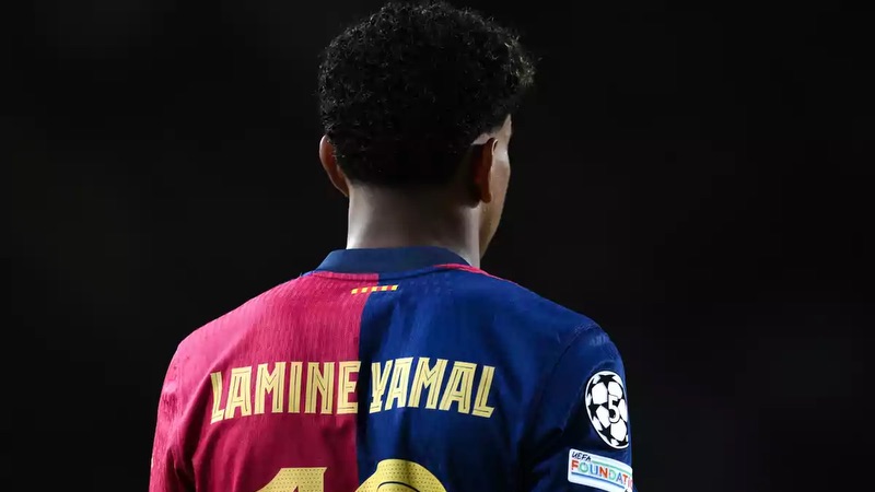 Lamine Yamal sẽ là cái tên tiếp nối số áo vĩ đại này Lamine Yamal sẽ là cái tên tiếp nối số áo vĩ đại này